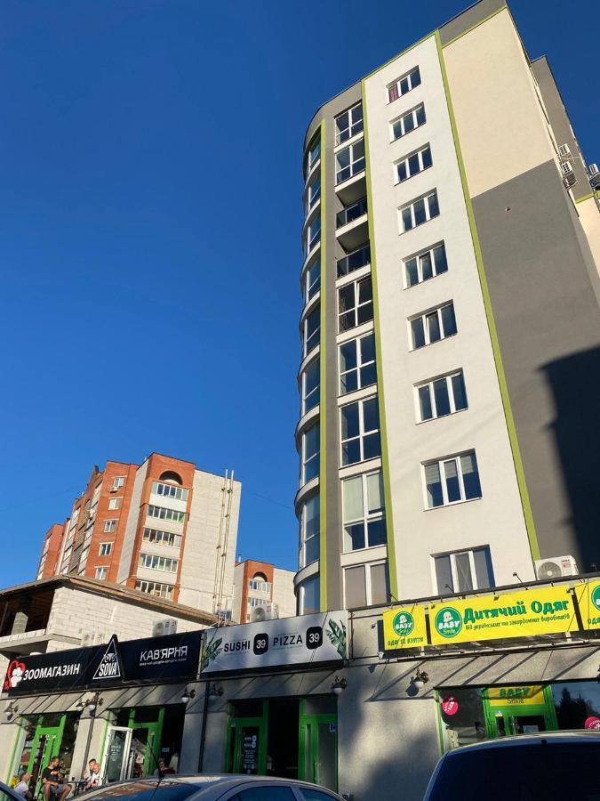 Нова Гарна Та Чиста, Квартира Біля Парку Та Озера Ternopil Buitenkant foto